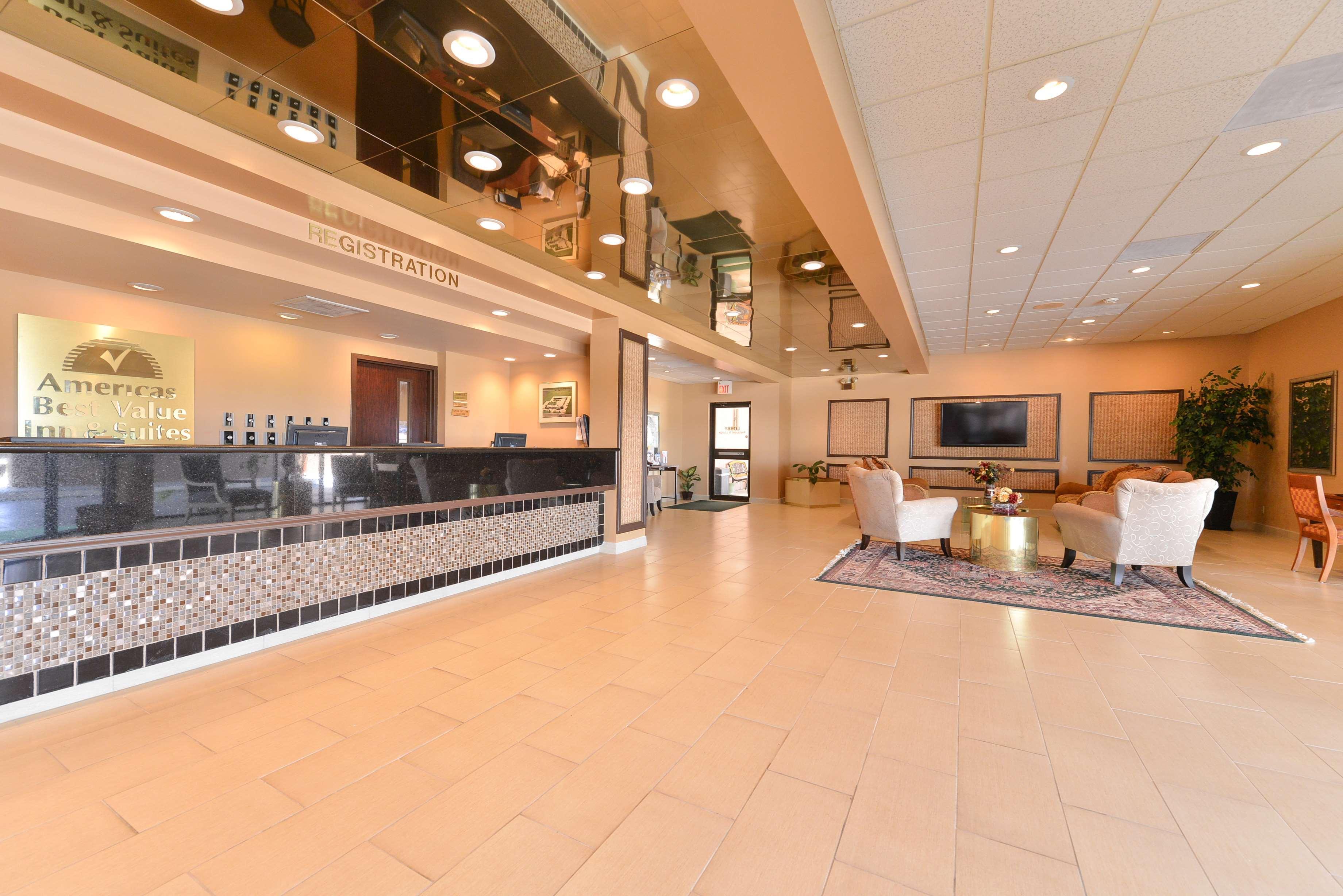 Americas Best Value Inn And Suites Виктория Экстерьер фото