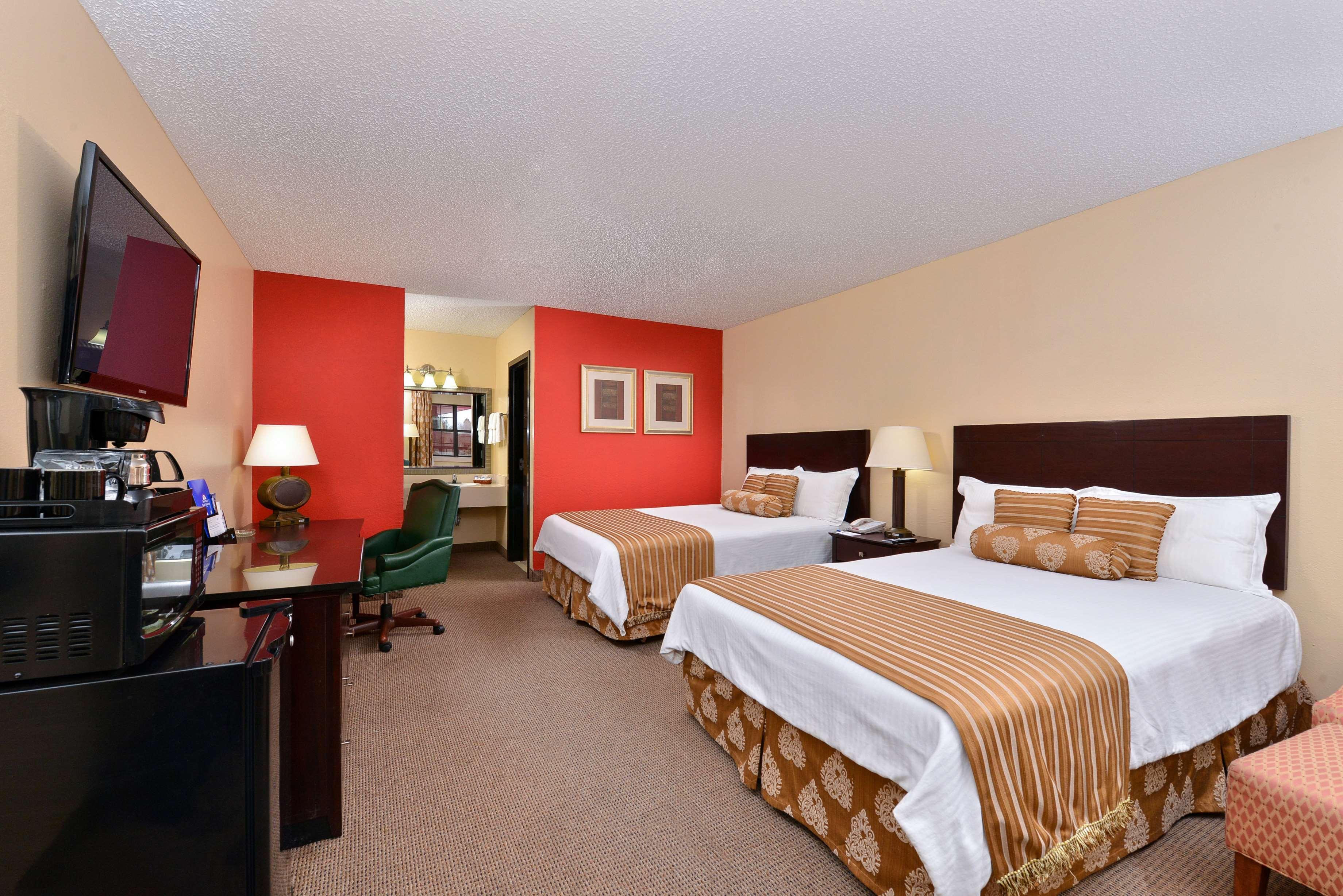 Americas Best Value Inn And Suites Виктория Экстерьер фото
